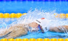 开云体育入口-F1新赛季揭幕战引爆焦点，曼城爆冷阿尔及利亚映射体育无常魅力