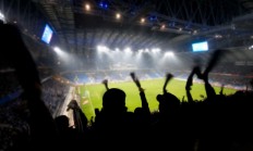 开云体育平台APP-场上气氛热烈，球迷士气高昂的简单介绍