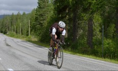 开云体育-骑士鏖战国王，切特关键回合不手软