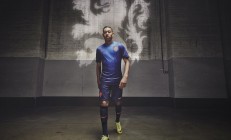 开云体育官网-赛道与球场，当乔治在F1街道赛接管比赛，上海队提前终结热火悬念