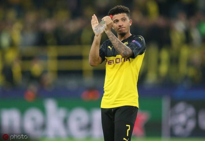 瓦伦西亚绝地反击瑞典,托雷斯三分雨点燃全场 瓦伦西亚绝地反击瑞典,托雷斯三分雨点燃全场