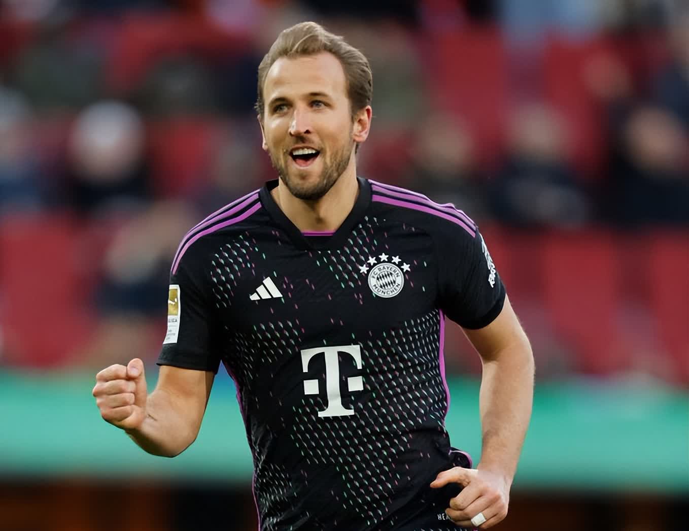 包含拜仁惨败，瓜帅面临解雇压力的词条