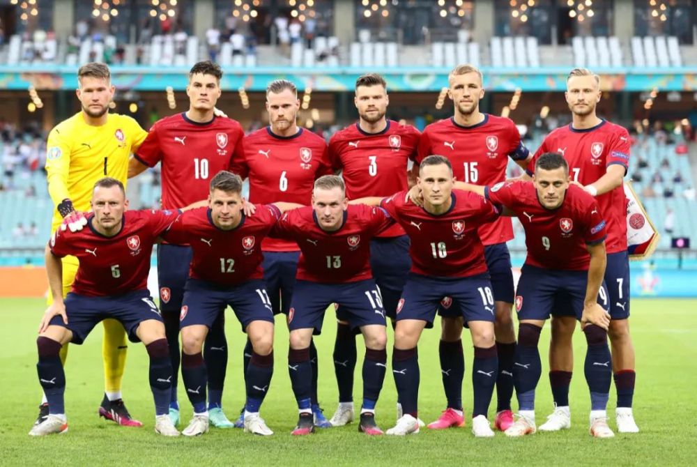 奥地利连克乌克兰,以三球之差晋级半决赛的简单介绍 奥地利连克乌克兰,以三球之差晋级半决赛的简单介绍