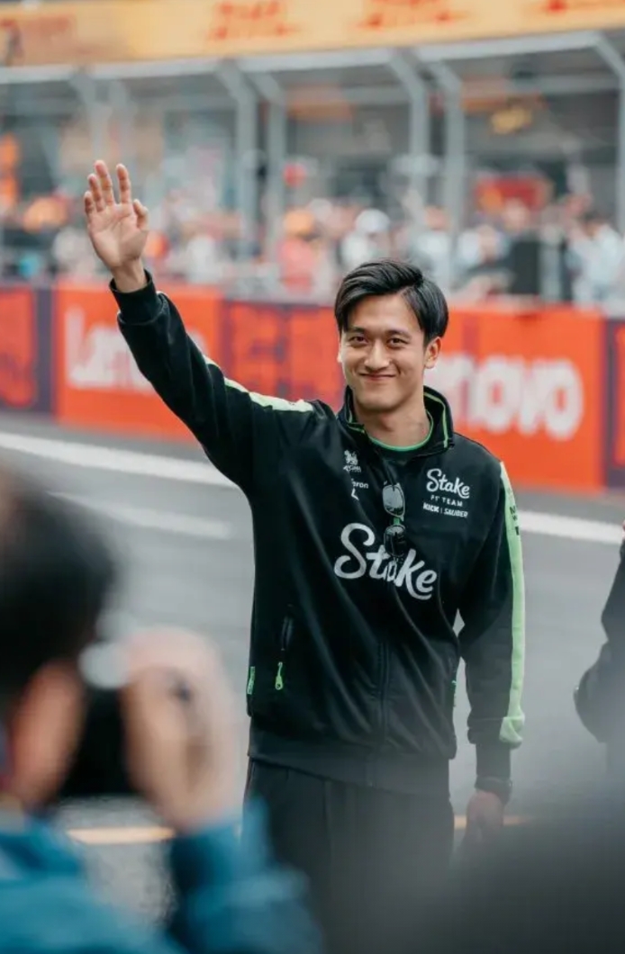 包含索伯车队轻取威廉姆斯,周冠宇点燃赛场的词条 包含索伯车队轻取威廉姆斯,周冠宇点燃赛场的词条