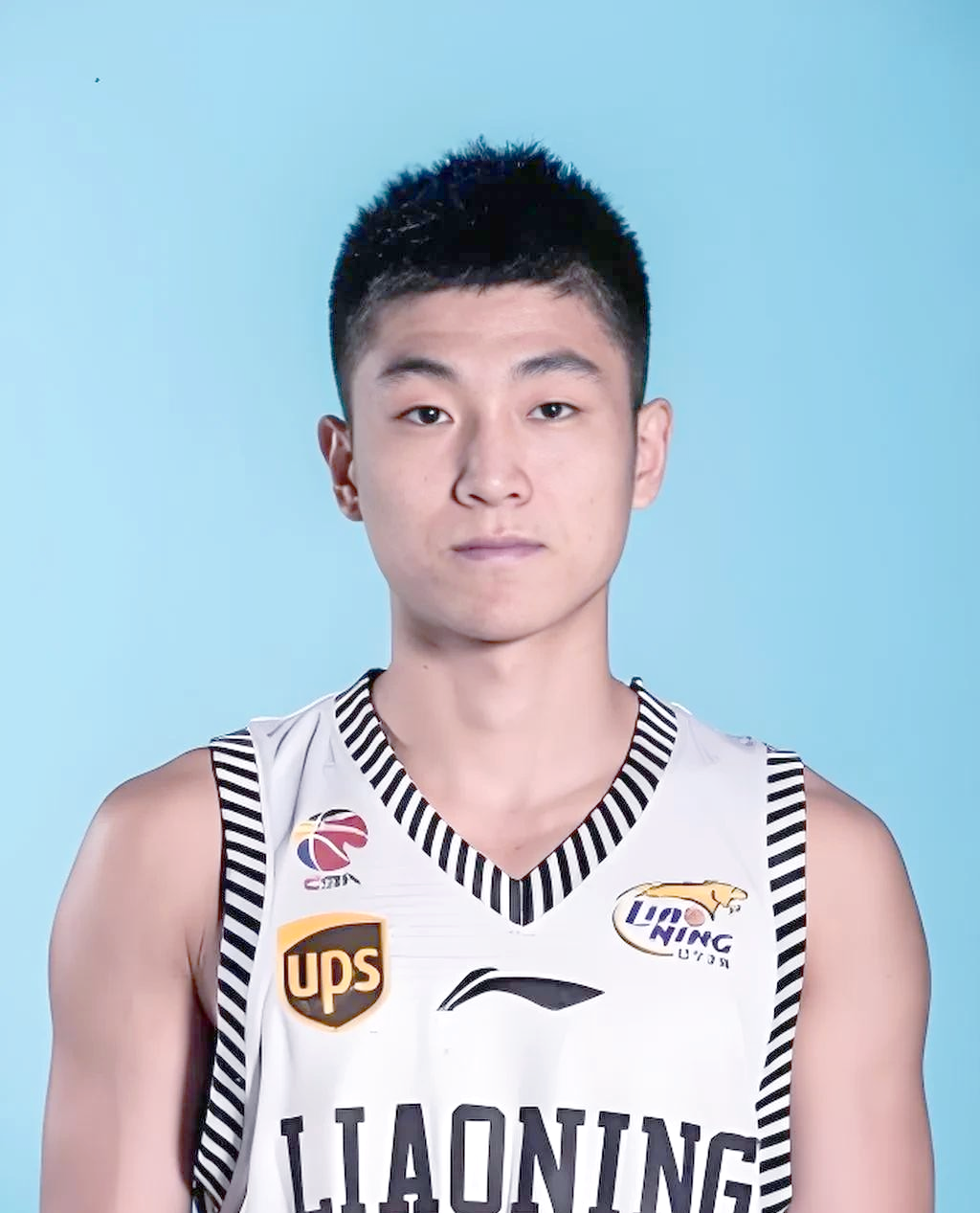 广东队鏖战火箭，高诗岩状态火热的简单介绍