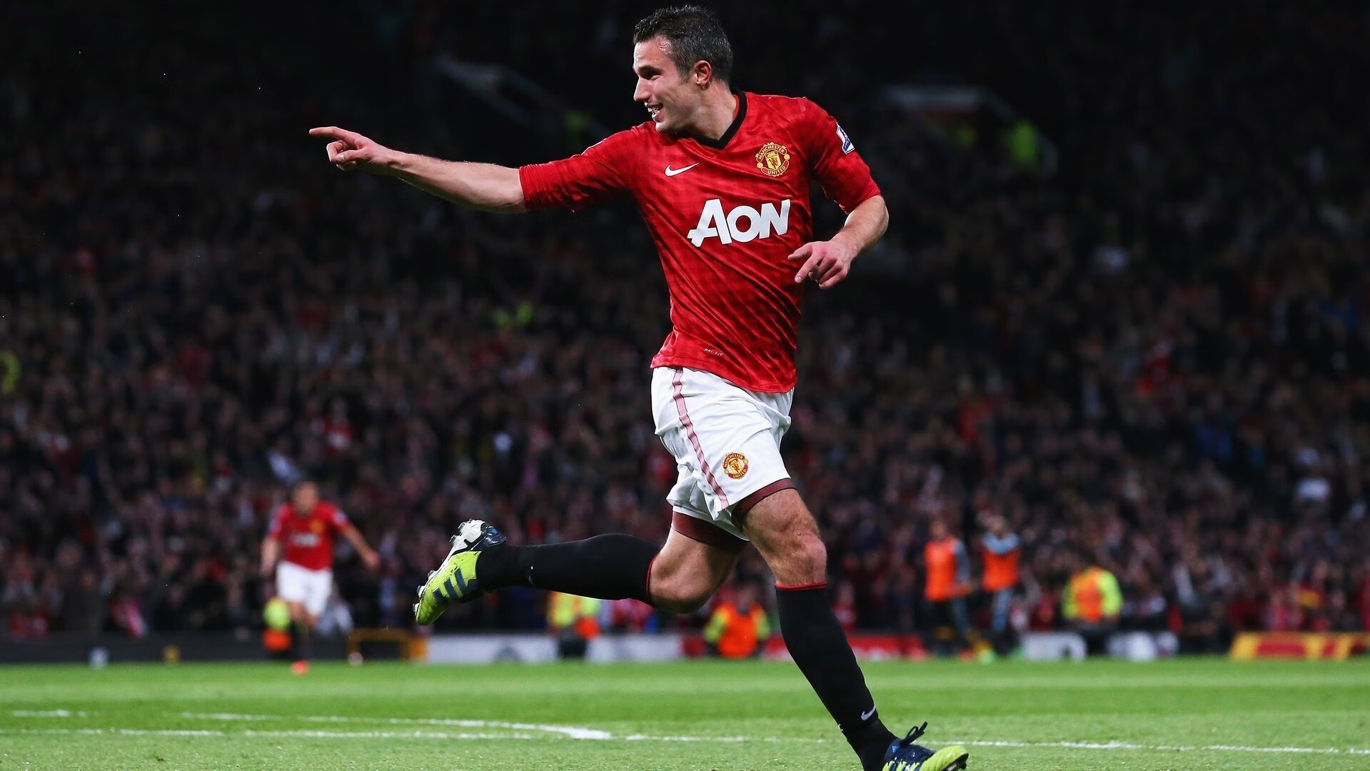 阿什拉夫生涯之夜闪耀全场，瑞典连续得分压制希腊挺进关键胜利