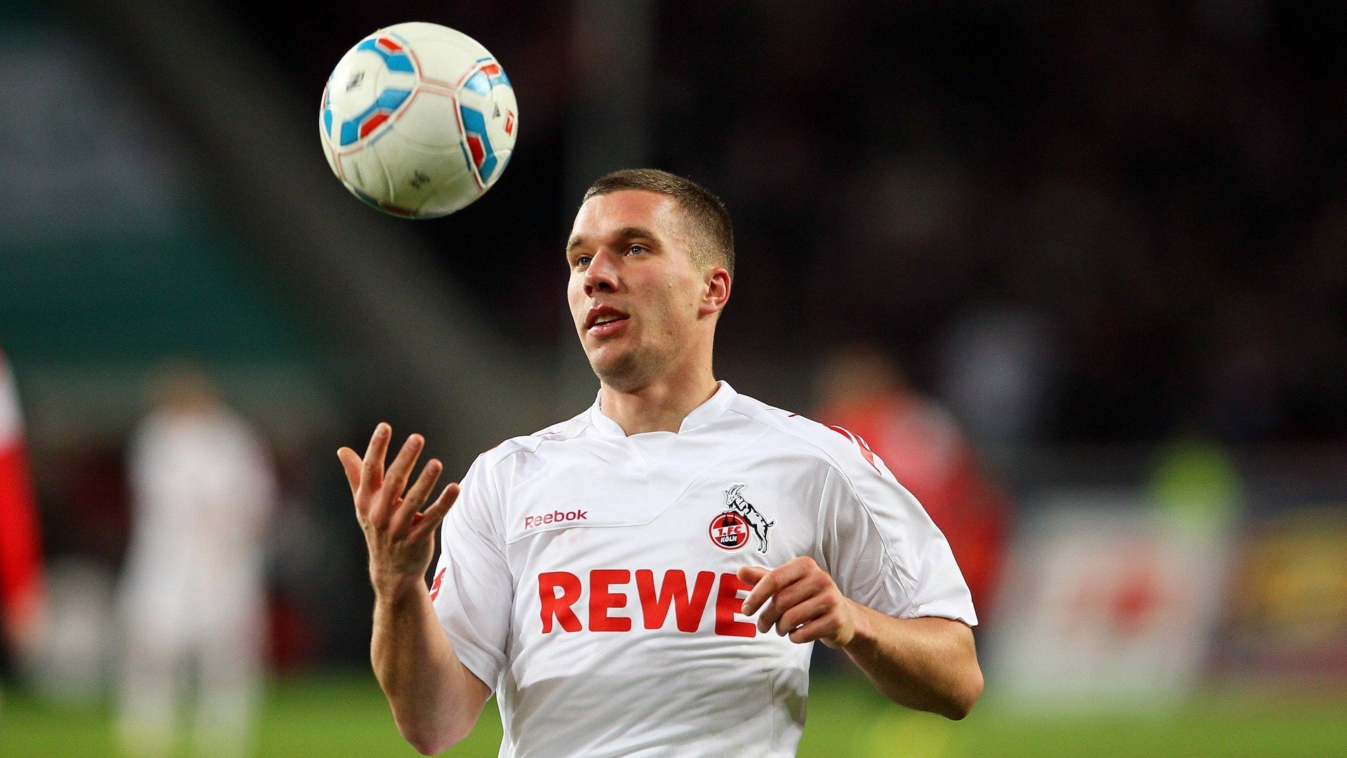 赛道上的贵族，阿斯顿马丁横扫哈斯，诺里斯领衔的战术胜利