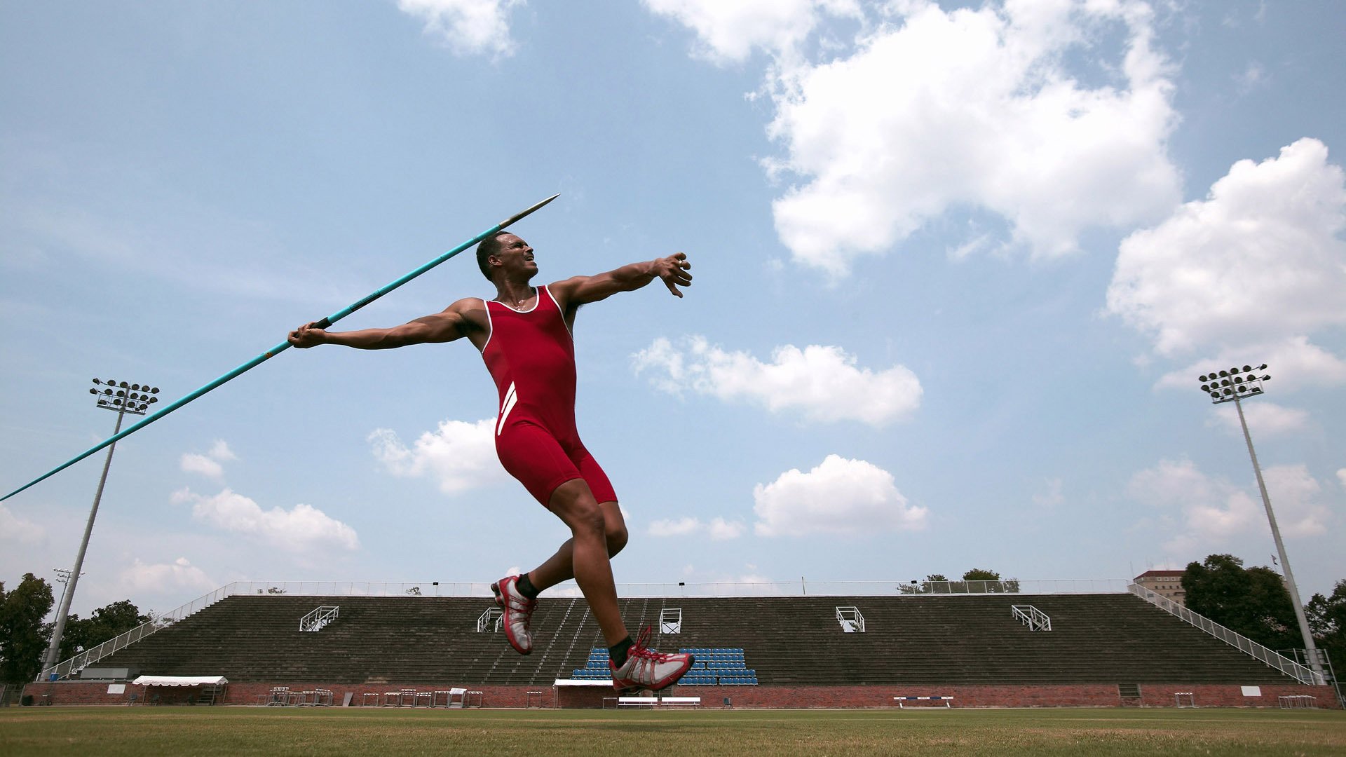 黄鸭组合领衔破局，马来西亚队轻取印尼队背后的战术革命